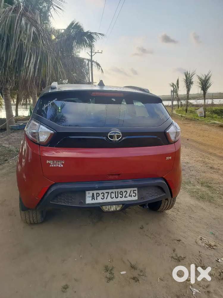 Tata Nexon 2017 Diesel 101000 Km Driven