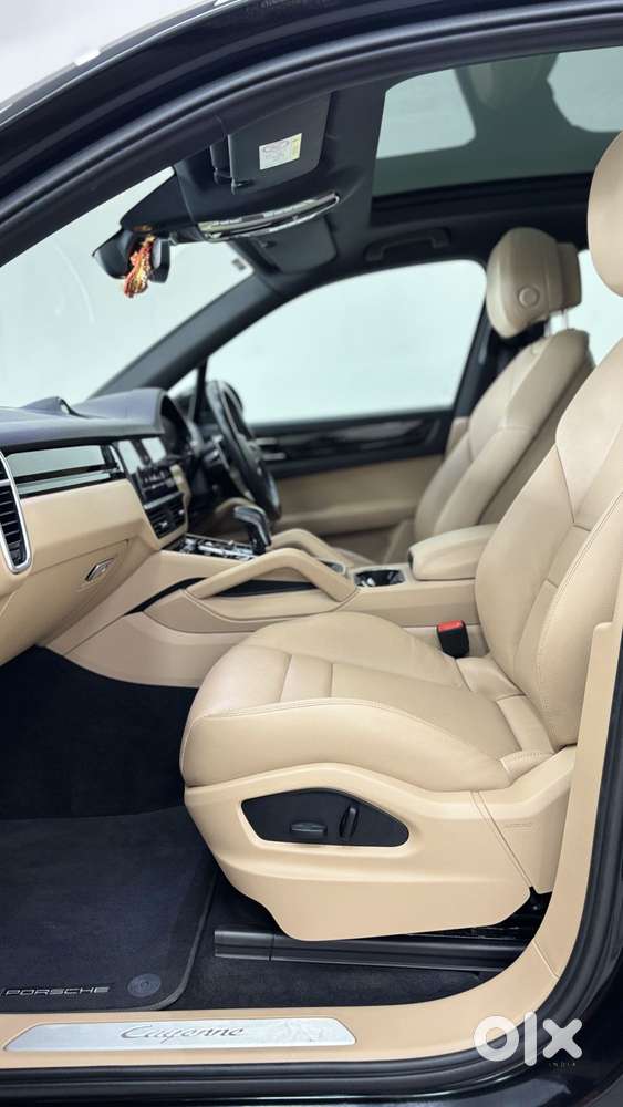 Porsche Cayenne Base, 2023, Petrol