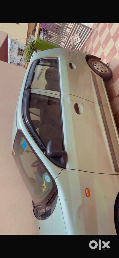 Hyundai Santro Asta Amt 2004