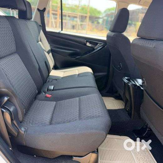 Toyota Innova Crysta 2.4 G Mt 8s, 2017, Diesel