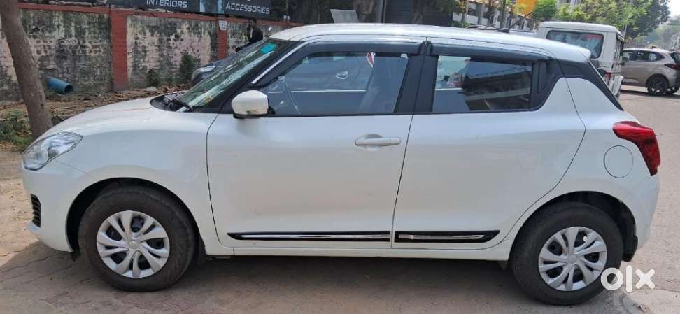 Maruti Suzuki Swift Vxi Abs Bsiv, 2024, Petrol