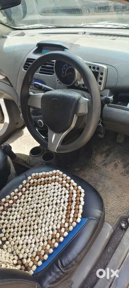 Chevrolet Beat Petrol 2010