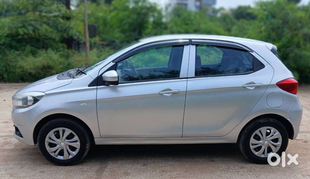 Tata Tiago 1.2 Revotron Xt (o), 2018, Petrol