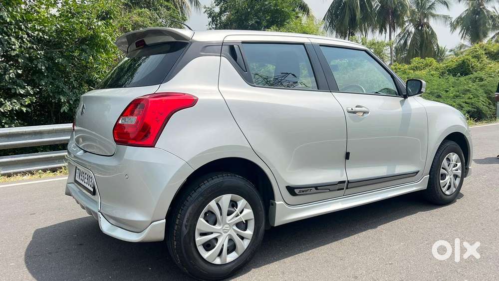 Maruti Suzuki Swift 1.2 Vxi (o), 2022