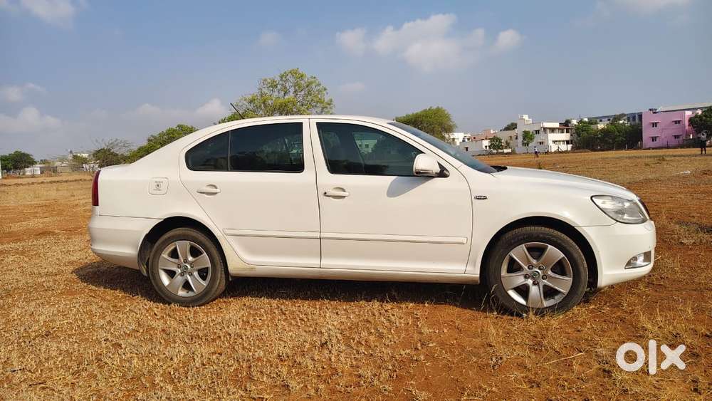 Skoda Laura L And K At, 2011, Diesel