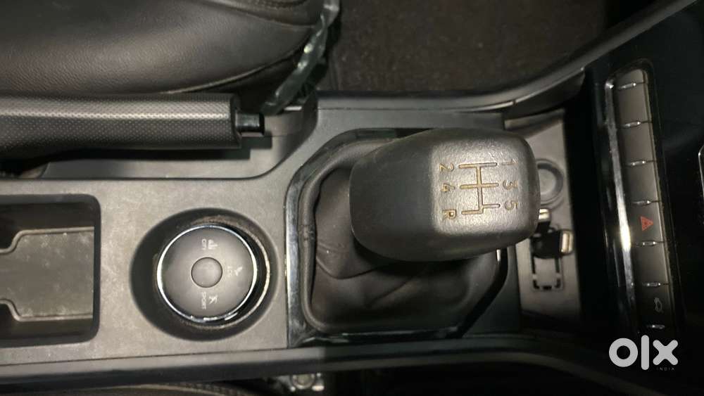 Tata Nexon Smart 1.2 Revotron Petrol 5 Mt, 2024, Petrol