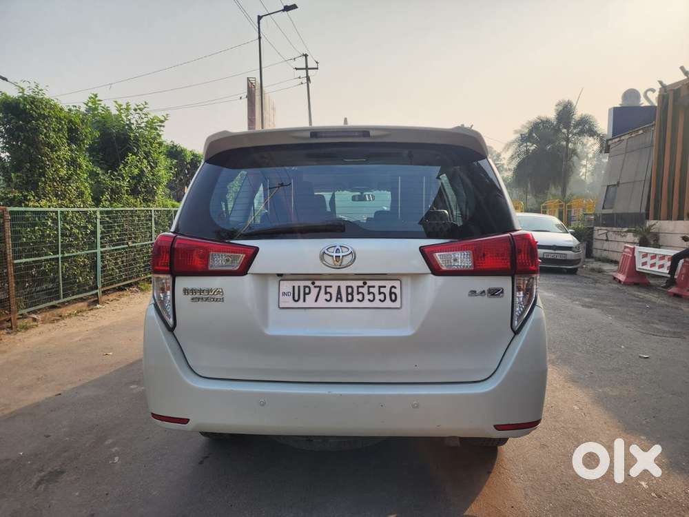 Toyota Innova Crysta 2017 december