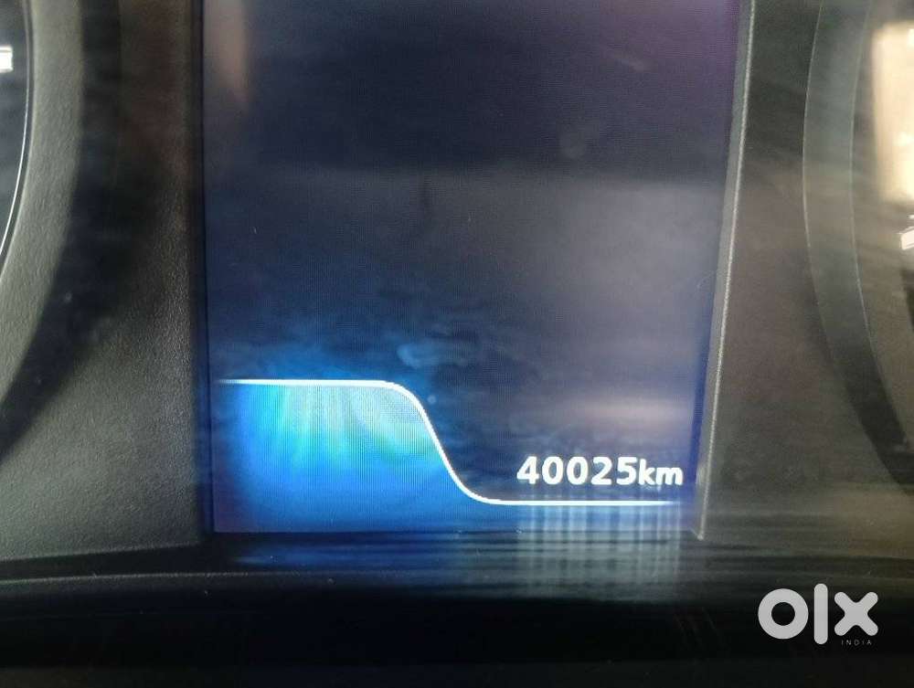 Maruti Suzuki Xl6 1.5 Zeta Mt, 2024, Petrol