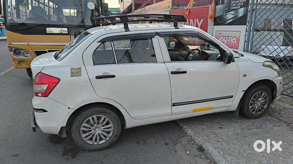 Maruti Suzuki Dzire 2022 Cng & Hybrids 250000 Km Driven