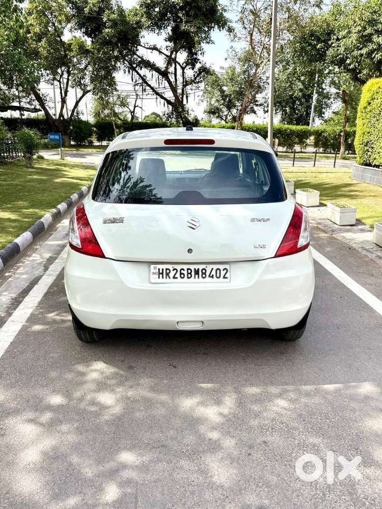 Maruti Suzuki Swift Lxi Option, 2011, Petrol