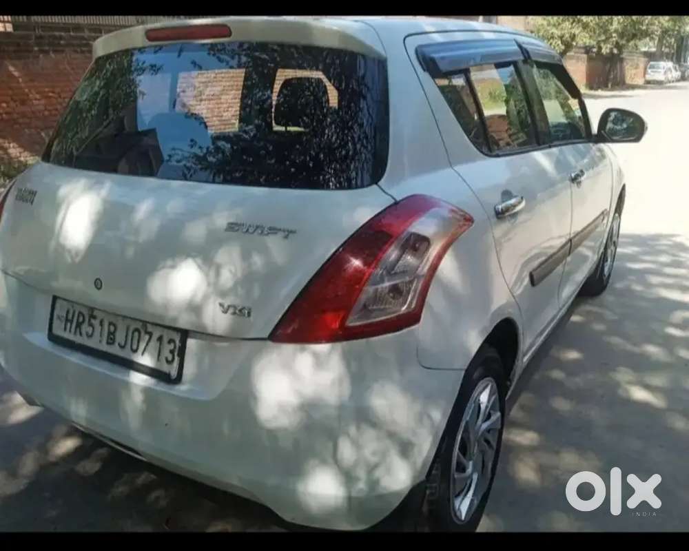 Maruti Suzuki Swift 2016 Cng & Hybrids 80000 Km Driven