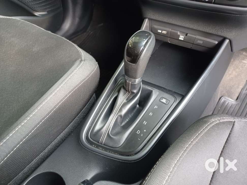 Hyundai I20 Sportz 1.2 Ivt, 2021, Petrol