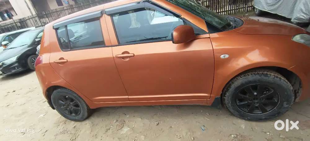 Maruti Suzuki Swift 2008 Petrol 102585 Km Driven
