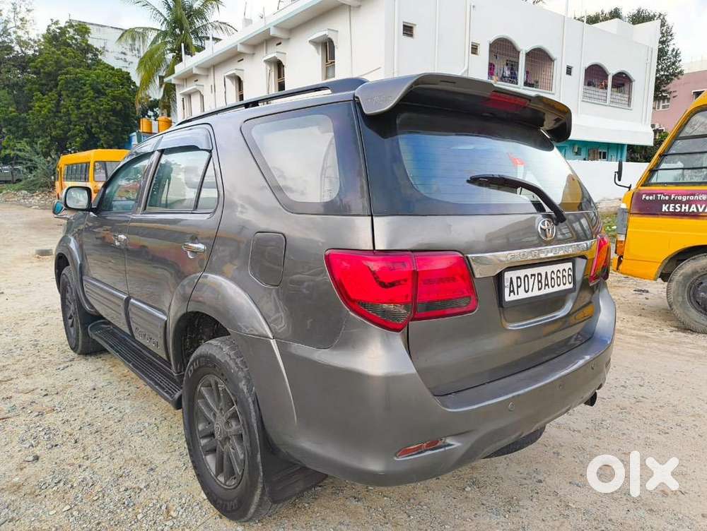 Toyota Fortuner 2011 Diesel Well Maintained
