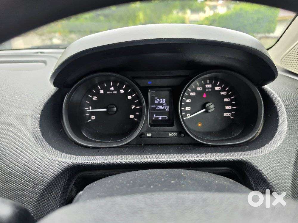 Tata Tiago 1.2 Revotron Xt, 2016, Petrol