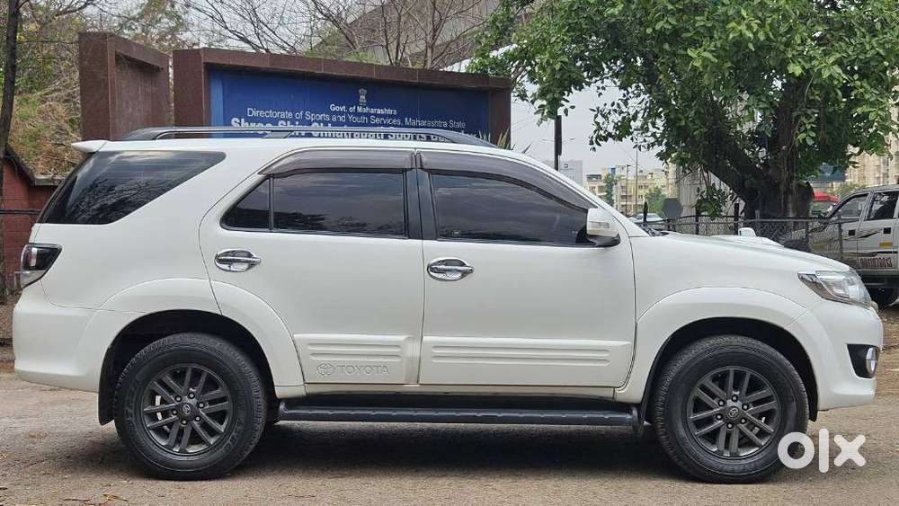 Toyota Fortuner 2011-2016 4x2 Manual, 2015, Diesel
