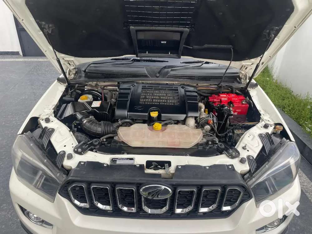 Mahindra Scorpio S9 Covt S11