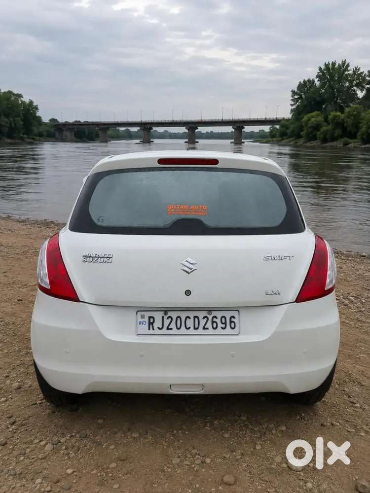 Maruti Suzuki Swift 2014 Petrol Manual