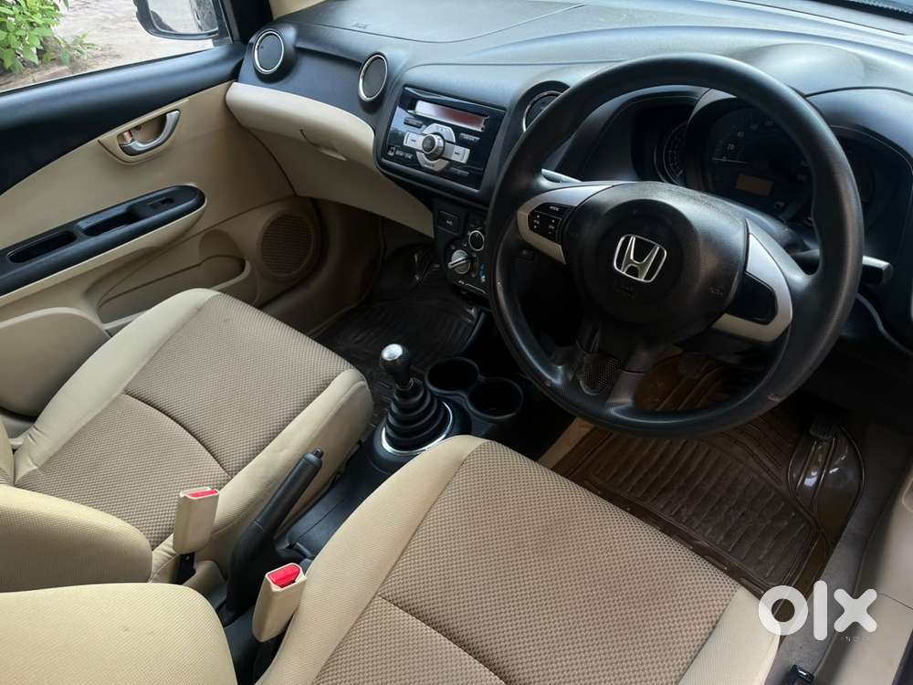 Honda Brio Vx Mt, 2015, Petrol