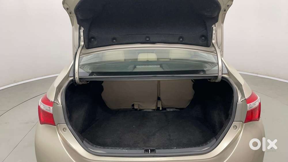 Toyota Corolla Altis 1.8 G, 2015, Petrol