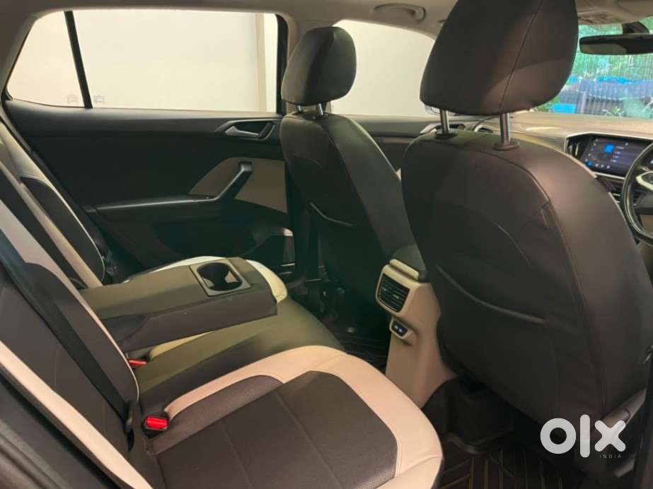 Volkswagen Taigun 1.0 Tsi Topline At, 2022, Petrol