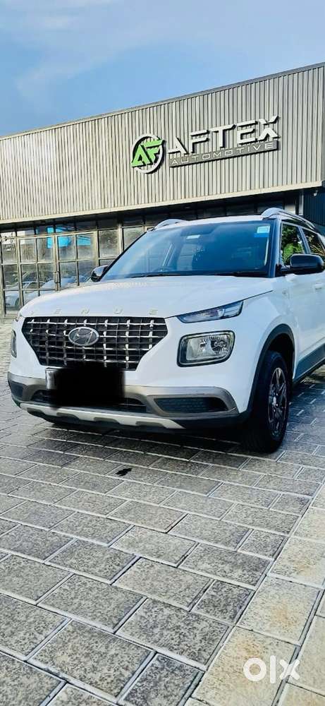 Hyundai Venue Petrol 2021