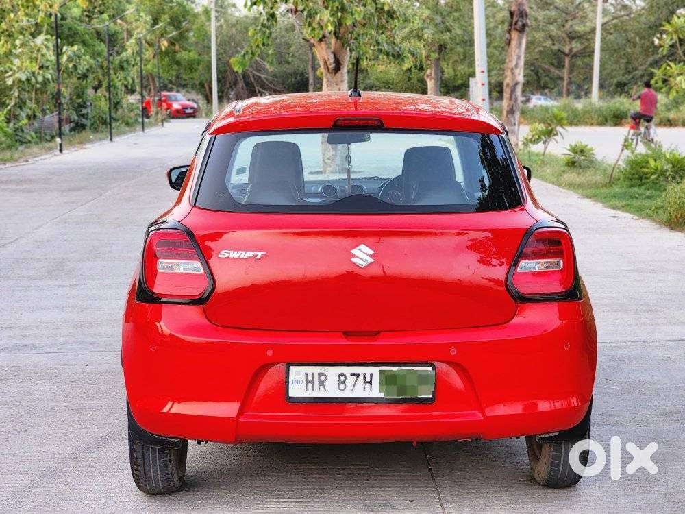 Maruti Suzuki Swift Vxi + Manual, 2022, Petrol