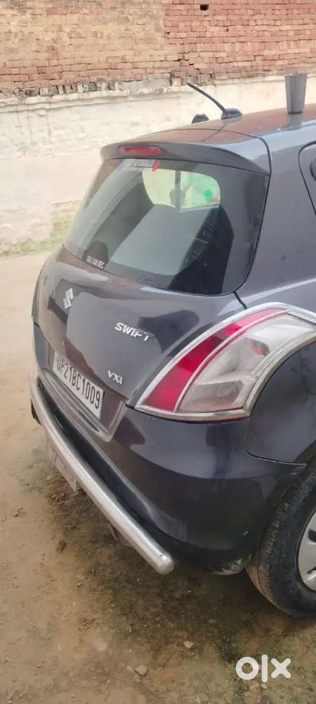 Maruti Suzuki Swift 1.2 Vxi Petrol 2015