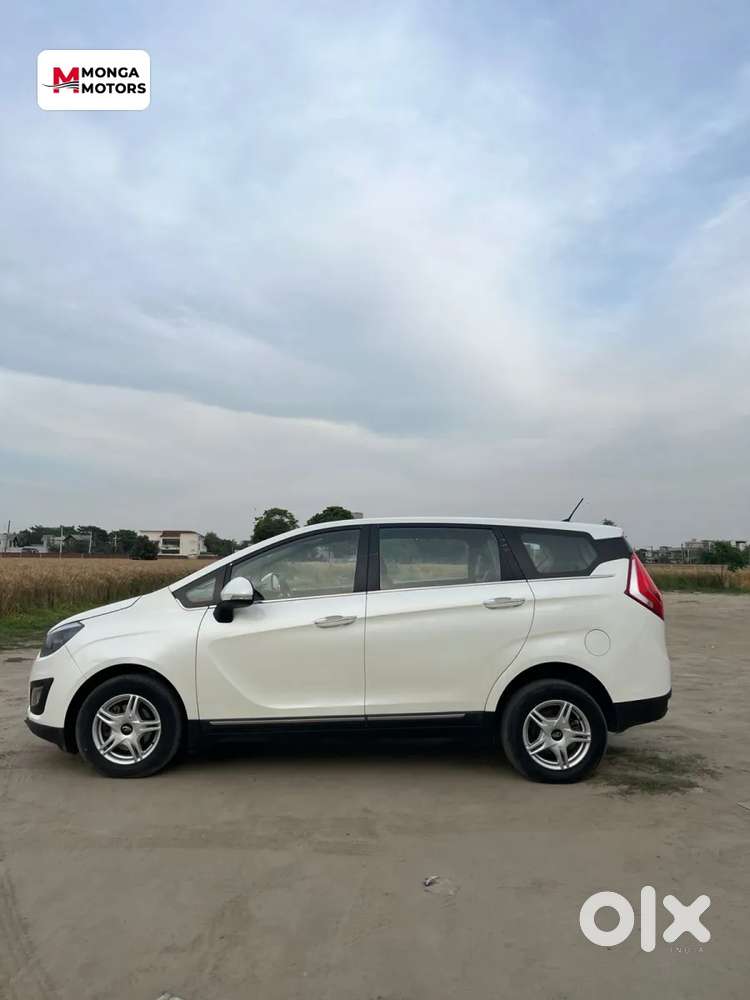 Mahindra Marazzo M6, 2019, Diesel