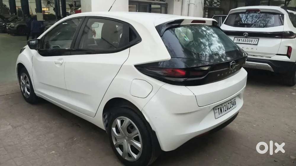 Tata Altroz 2023 Petrol 8600 Km Driven