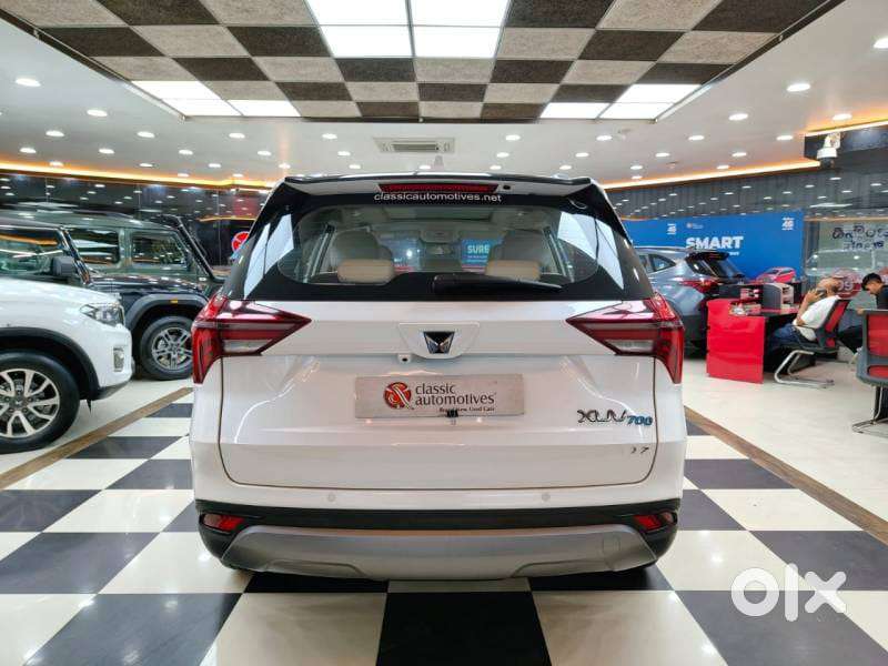 Mahindra Xuv700 2.0 Ax 7 Petrol At Luxury Pack Str, 2022, Petrol