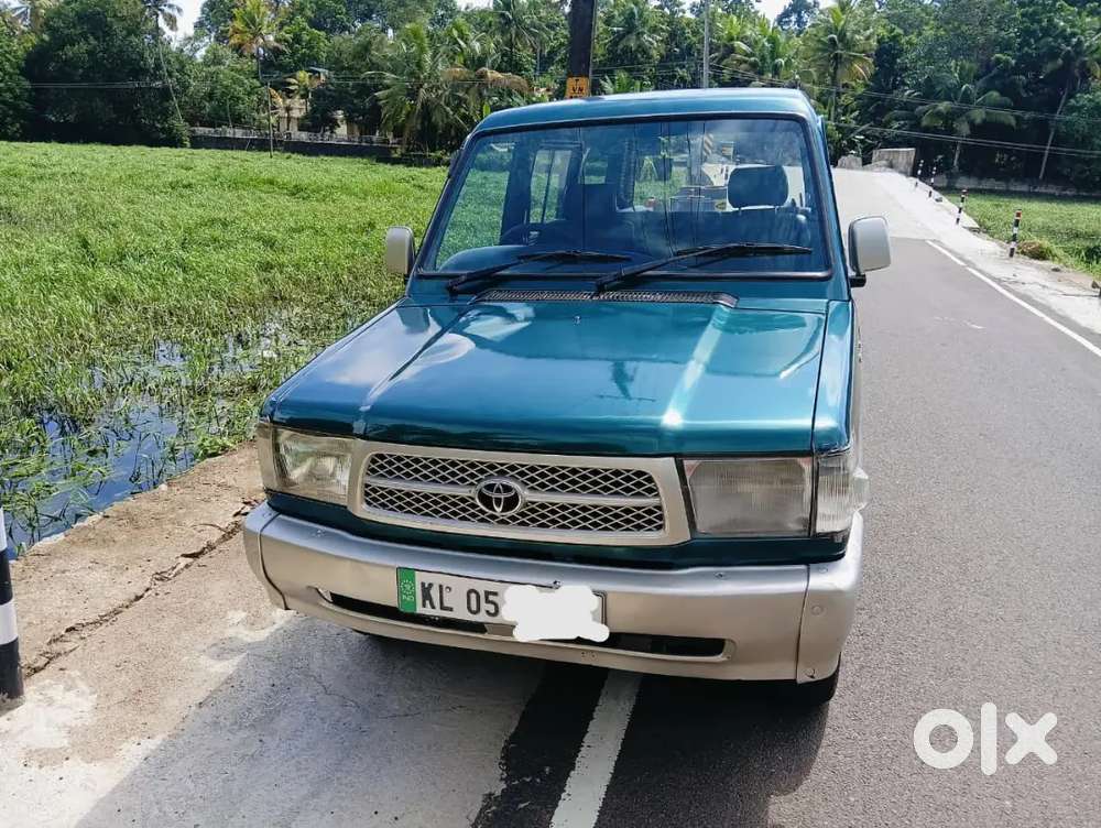 Toyota Qualis 2.4 D Fs 2001