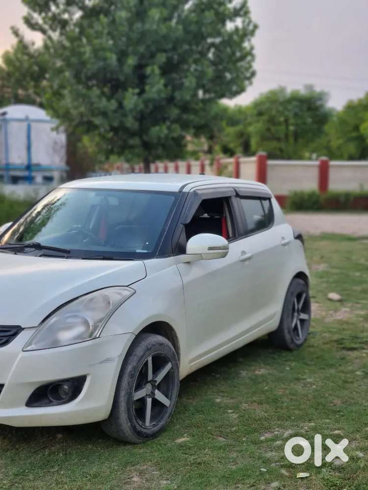 Maruti Suzuki Swift 2013 Petrol 79000 Km Driven
