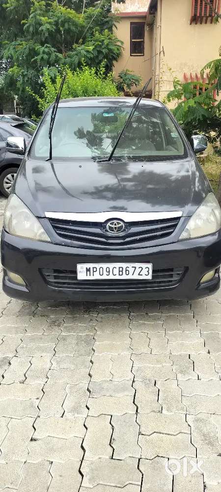 Toyota Innova Petrol 2007