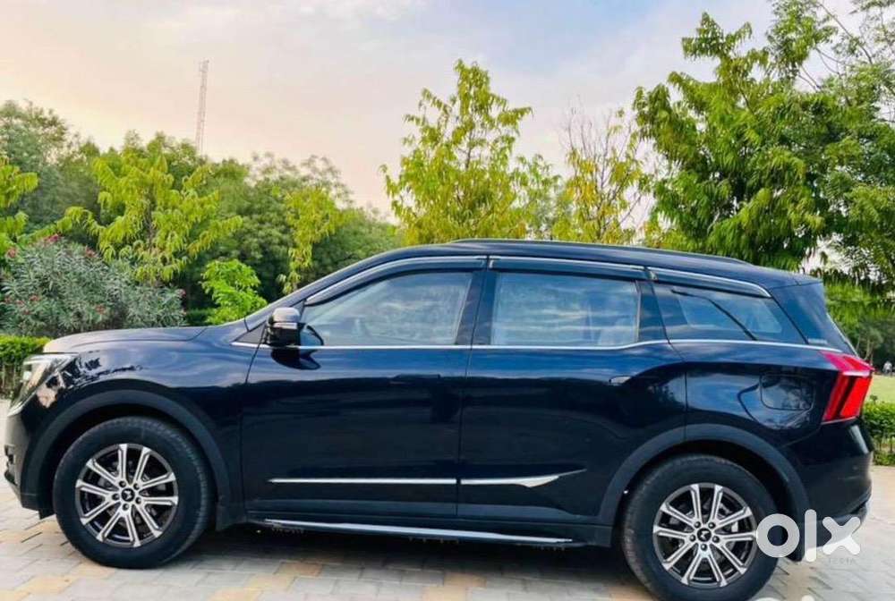 Mahindra Xuv700 Diesel 11000 Km Driven