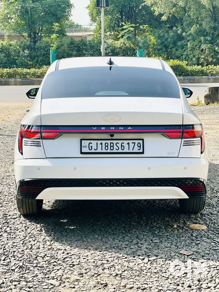 Hyundai Verna 1.5 Sx Petrol Mt, 2023, Petrol