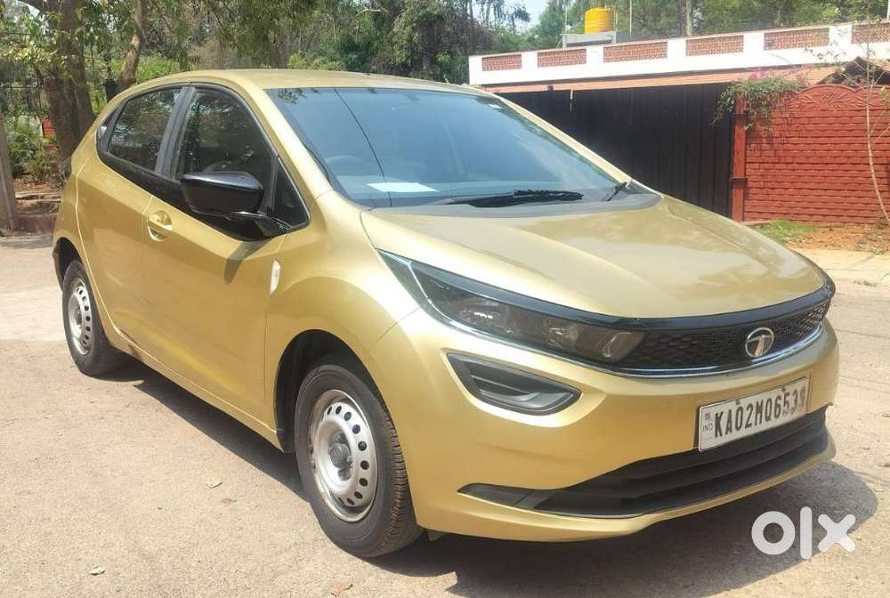 Tata Altroz 1.2 Xe, 2020, Petrol