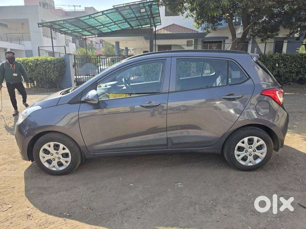 Hyundai Grand I10 2013-2016 Sportz, 2015, Petrol