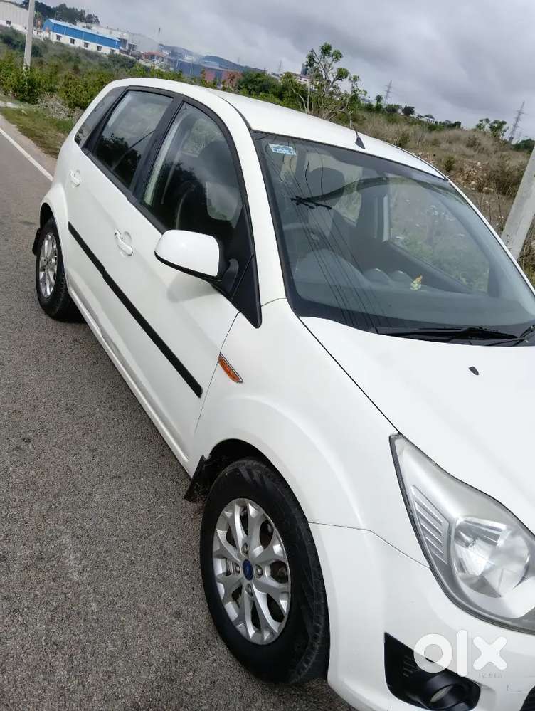 Ford Figo Titanium 2013 Diesel