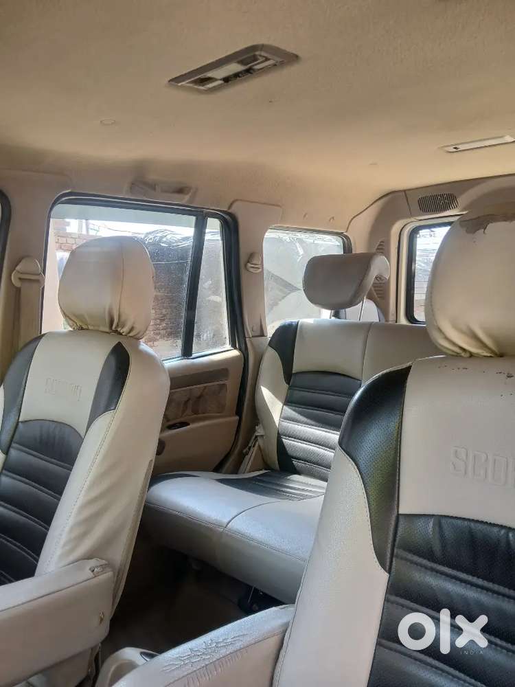 Mahindra Scorpio Classic 2012 Diesel 200000 Km Driven