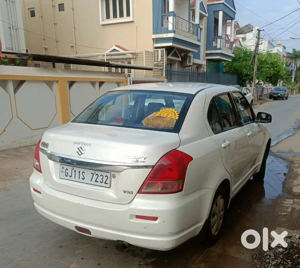 Maruti Suzuki Swift Dzire Vxi 2010 | 1st Owner | Petrol + Lpg