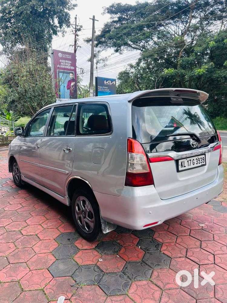 Toyota Innova 2.5 Gx 8 Seater Limited Edition, 2010, Diesel