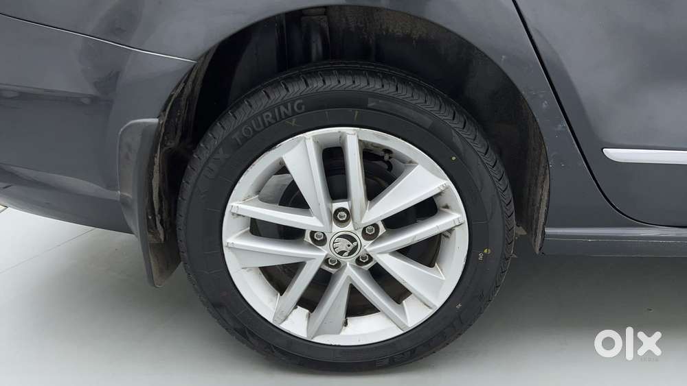 Skoda Rapid 1.5 Tdi Style/1.5 At Style, 2020, Petrol