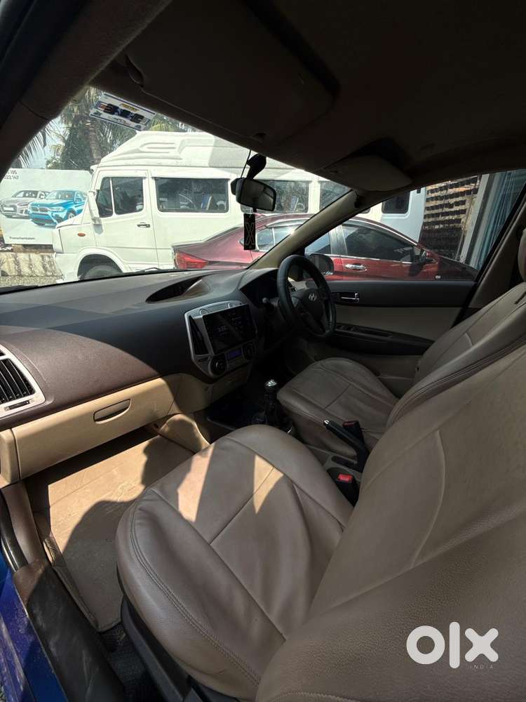 Hyundai I20 Sportz 1.2 Bs-iv, 2011, Petrol