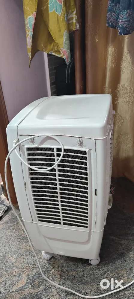 Bajaj 25 Litre Cooler – 3 Months Used – ₹5,000