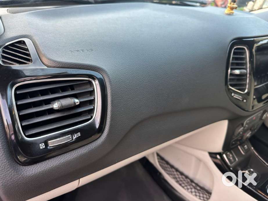 Jeep Compass 2.0 Limited Option Black, 2018, Diesel