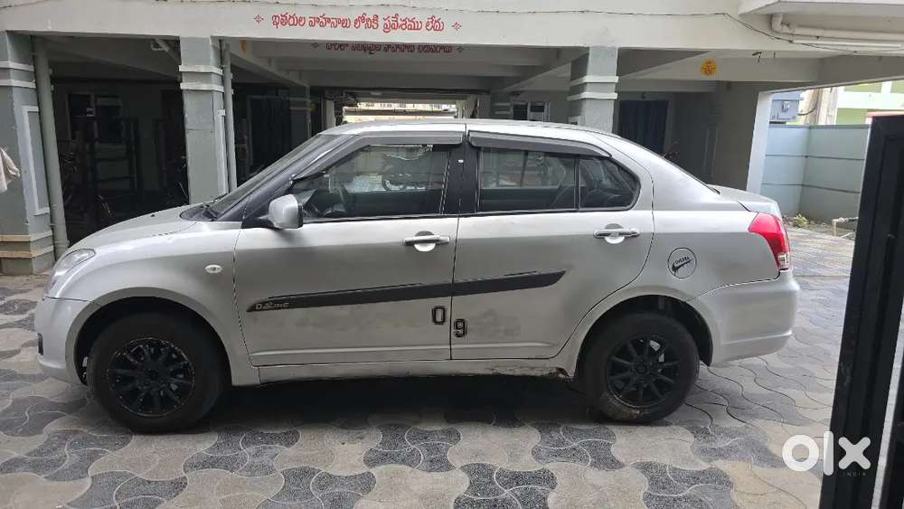 Maruti Suzuki Swift Dzire 2011 Diesel 136000 Km Driven