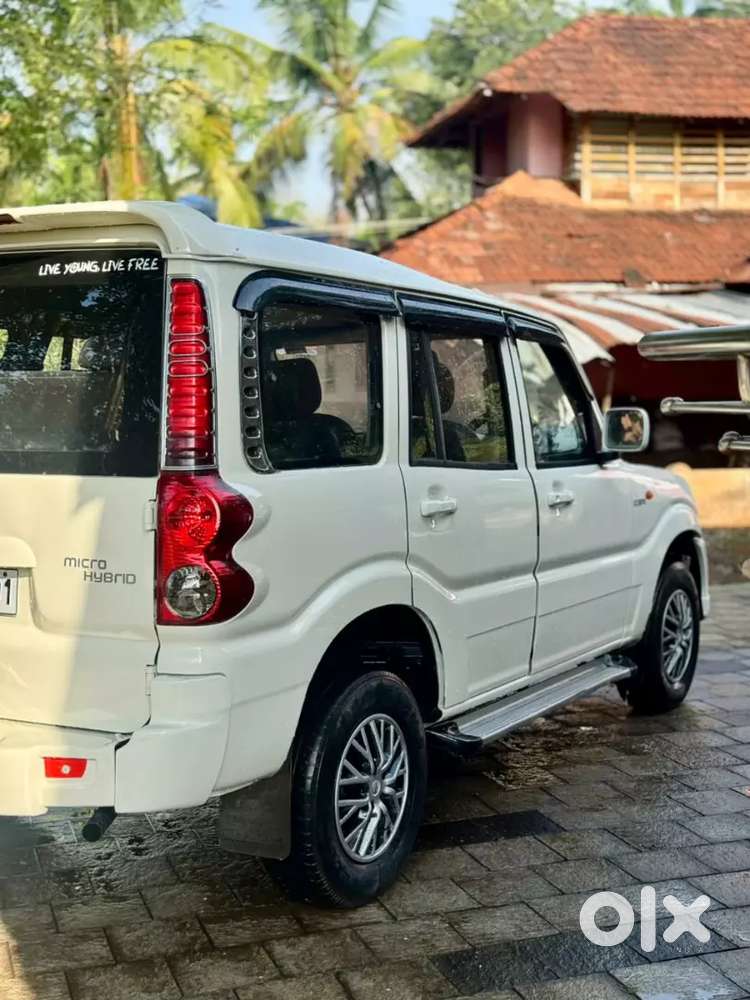 Mahindra Scorpio 2012