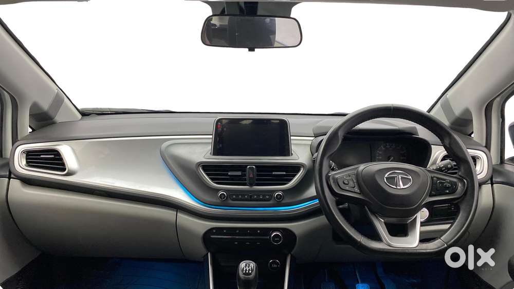 Tata Altroz Xz, 2020, Petrol