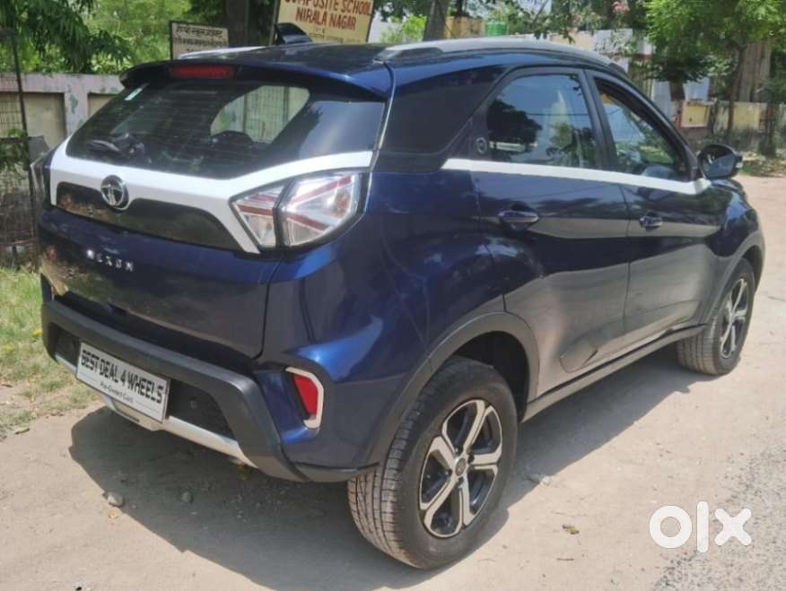 Tata Nexon 1.2 Revotron Xza Plus Premium, 2023, Petrol